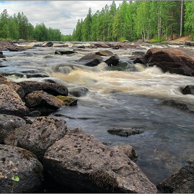 По реке Воньга с выходом в Белое море